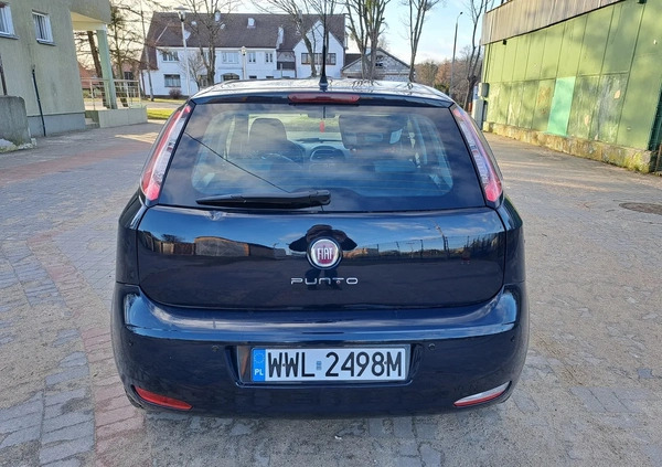 Fiat Punto Evo cena 12900 przebieg: 240000, rok produkcji 2012 z Elbląg małe 562